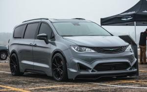 Chrysler Pacifica by VANkulture on Forgiato Wheels (TEC 2.4) 2019 года